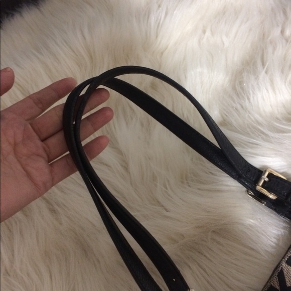 Michael Kors Jet Tote Black Beige - Picture 3 of 8